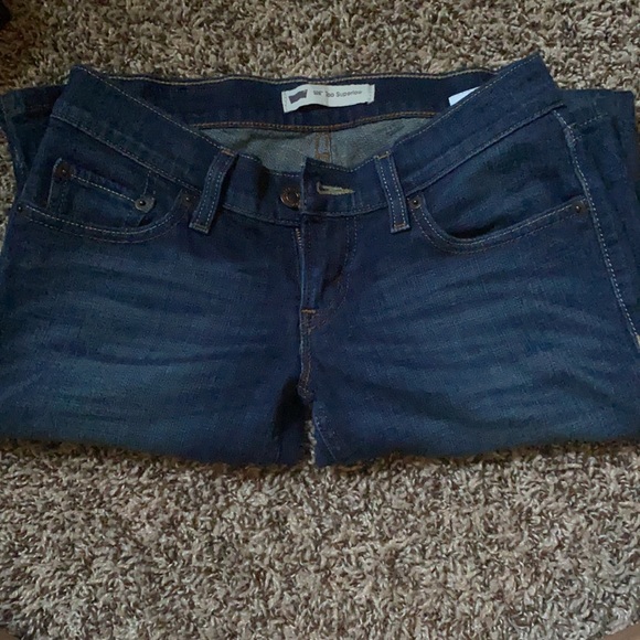 -Low Rise Levi’s - Picture 3 of 7